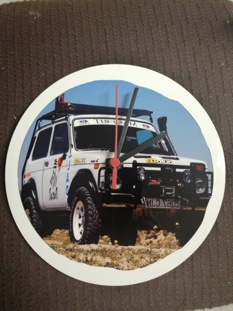 Lada niva falira 