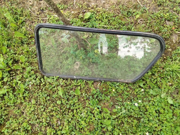 Lada niv�ra oldals� �veg elad� post�zom is h�vj vagy �zenj