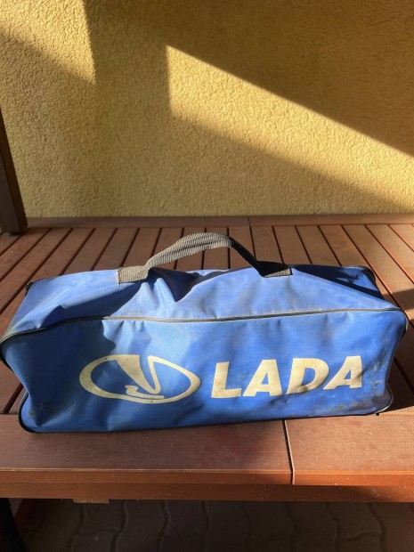 Lada táska - kötelező felszerelésekkel
