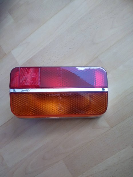 Lada zsiguli 1500 hátsó lámpa