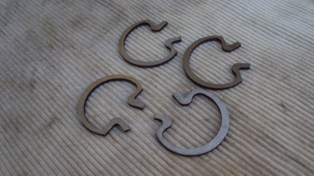 Lada zsiguli kardnkereszt biztost gyr