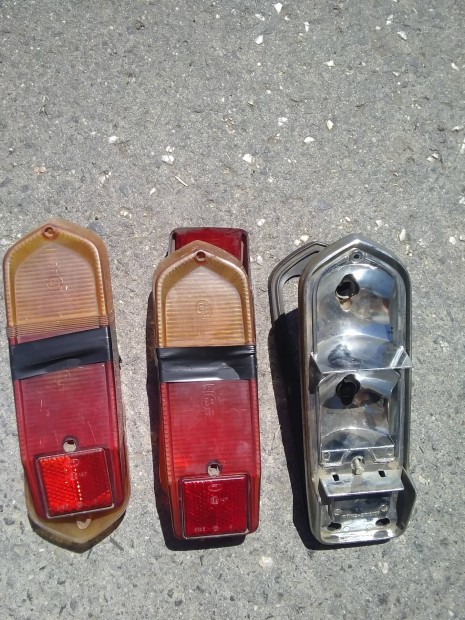 Lada zsiguli kombi 2102 hátsó lámpa