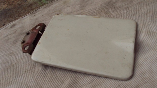 Lada zsiguli zemanyagtank ajt