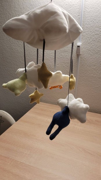 Ladó IKEA gyermekágy forgó felhő