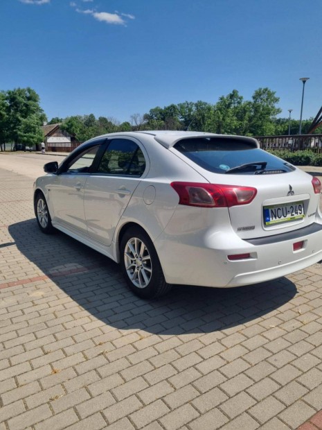 Ladó Mitsubishi Lancer Sportback Friss műszakis, megkímélt állapotba