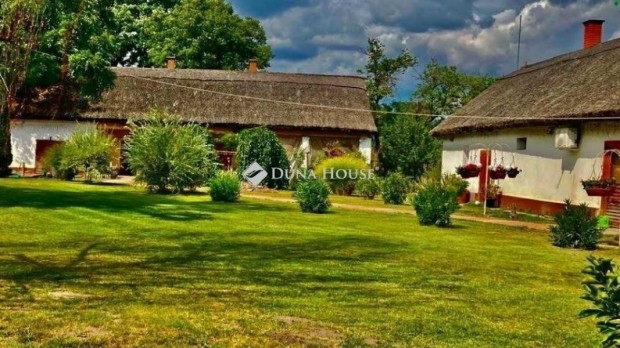 Lajosmizse k�lter�let�n elad� TANYA telephellyel