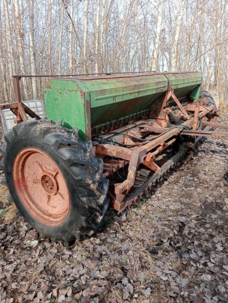 Lajta vetgp elad cserlhet