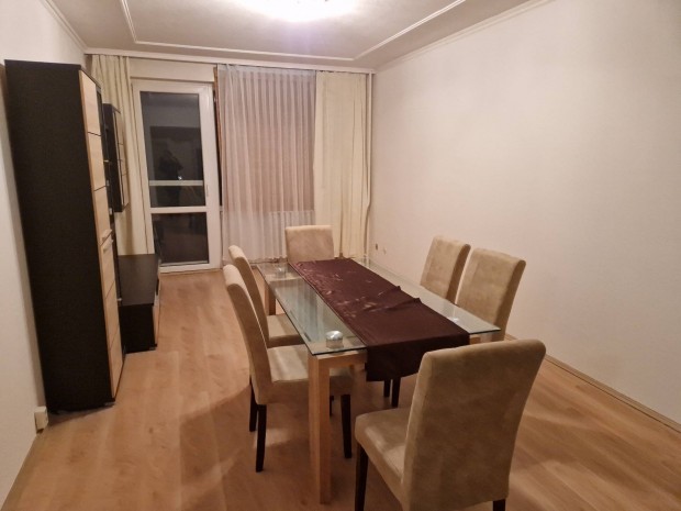 Lak�s Szombathelyen kiad�. �rdekl�dni:06303108529