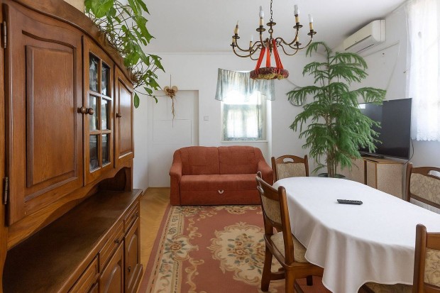 Lak�s + �zlethelyis�g + hatalmas telek egy d�nt�ssel az �n�!