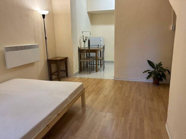 Lak�s a Mammut �s a Millen�ris k�zel�ben