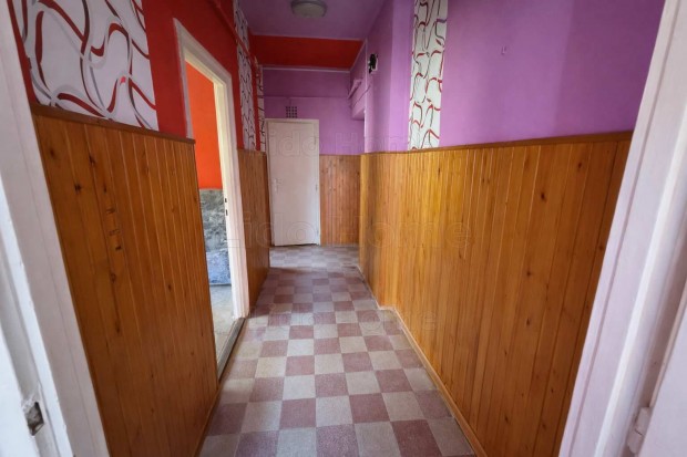 Lak�s elad� - Lov�szi panor�m�s term�szetk�zeli r�sz�n