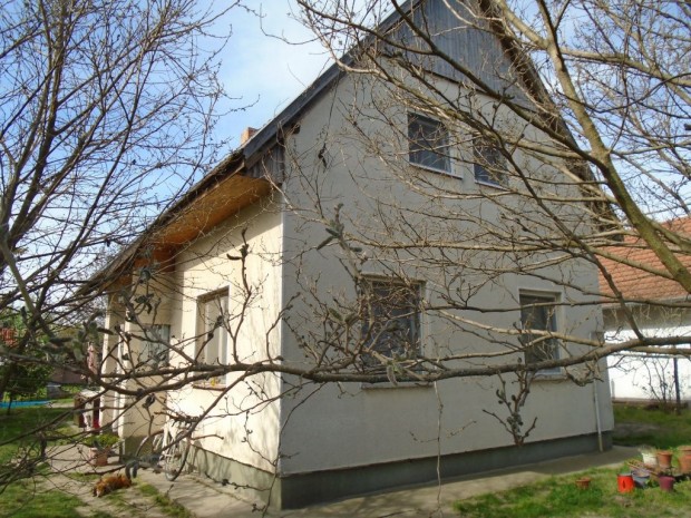 Lakitelek, Szchenyi krt, 91 m2-es, csaldi hz, 4+1 flszobs