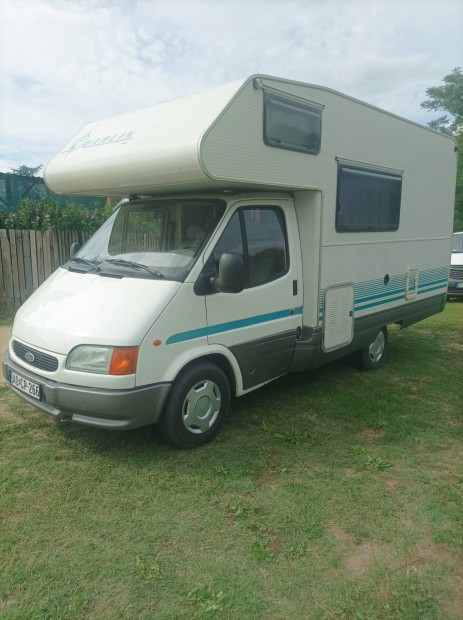 Lakaut Ford Transit 