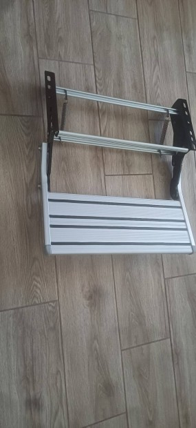 Lakaut ,lakkocsi lpcs