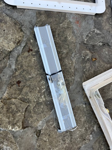 Lakóautó lakókocsi ablak tetőablak