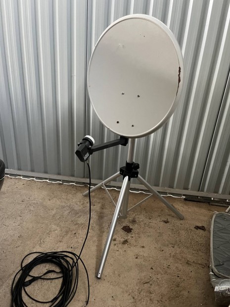 Lakaut mobil antenna elad