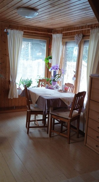 Lak�h�z dunapati r�szen