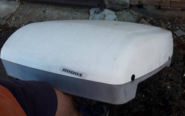 Lak�kocs, lak�aut� tet�kl�ma