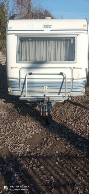 Lak�kocsi Elad�!