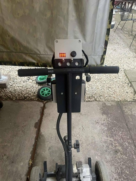 Lakkocsi Mover