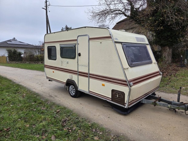 Lakkocsi brmire a szalltsban tudok segteni