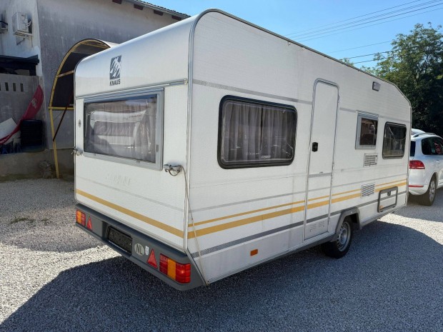 Lakkocsi teleptsre Knaus,fels tetvel,wc,zuhany,konyha,4 szem!!!