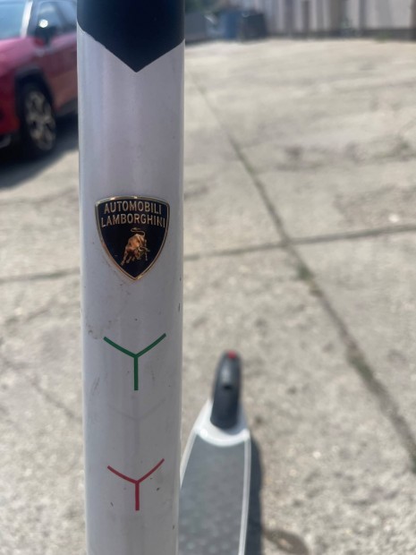 Lamborghini roller