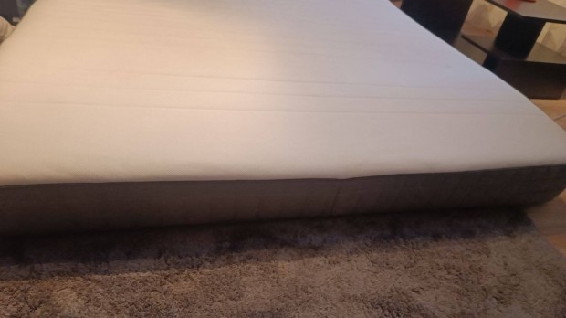 Lamellás ágyrács matraccal 160x200cm (deréknál erősített lamellák)