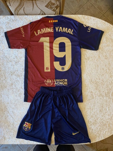 Lamine Yamal FC Barcelona szerelés