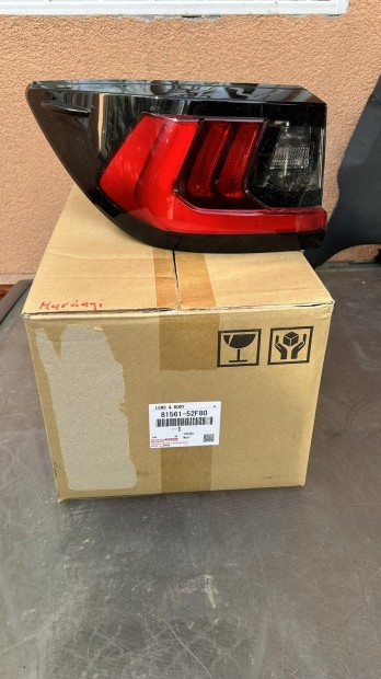 L�mpa h�ts� jobb lexus 2022- elad�