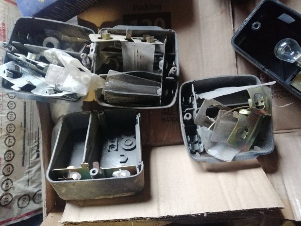 L�mpa h�z ,komplett bolti �j ,de a b�ra hi�nyzik