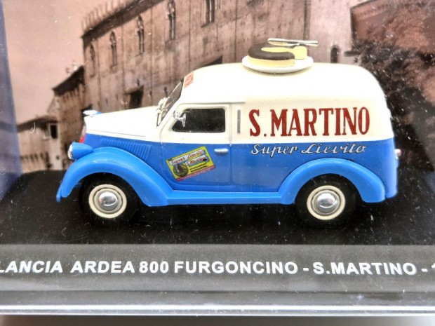 Lancia Ardea 800 van S. Martino year 1949 cream white / blue 1:43 Alt