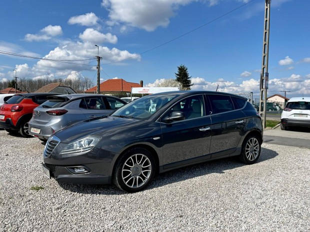 Lancia DELTA 1.4 T-Jet M-Air Gold Digit Kl�ma.T...