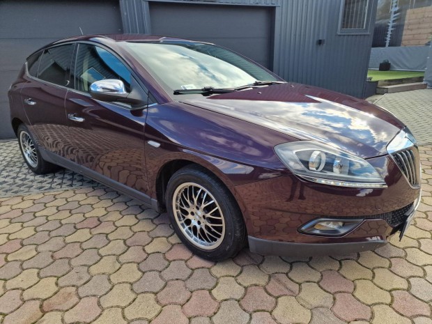 Lancia DELTA 1.4 T-Jet Oro Nagyon Szp Padlizs...