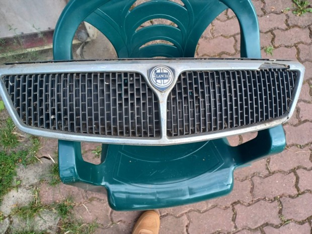 Lancia Dedra hűtőmaszk