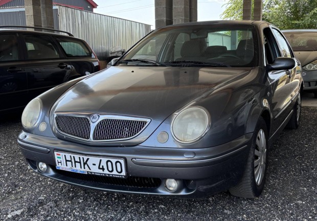 Lancia Lybra 1.6 LX Magyarorszgon Újonnan Forga...