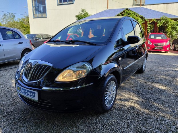 Lancia Musa 1.4 8V Argento 2 Tulajos 150.358- K...