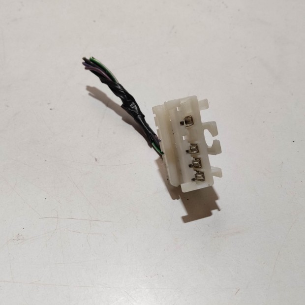Lancia Musa 2007-2012 hátsó lámpa lektromos csatlakozó 51798416
