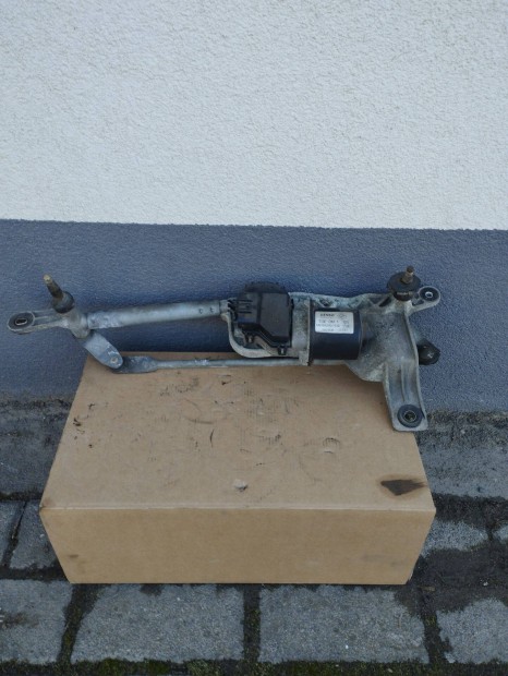 Lancia Musa első ablaktörlő motor szerkezettel együtt