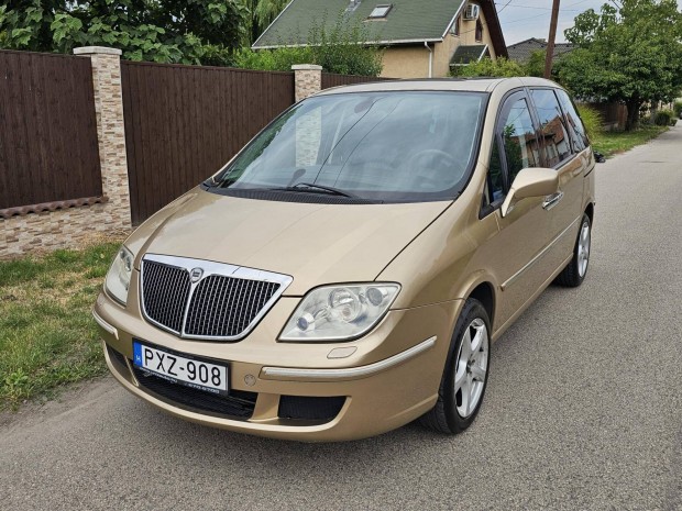 Lancia Phedra 2.2 16v JTD DPF Emblema Digitális...