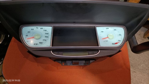 Lancia Phedra (citroen C8) kilmterra, mszerfal s alkatrszek