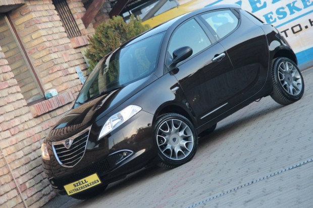 Lancia Ypsilon 0.9 Twinair Platinum DigitAC / T...