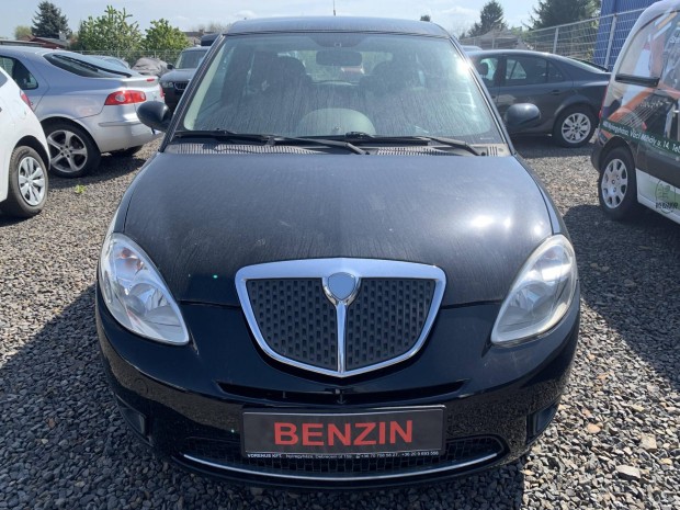 Lancia Ypsilon 1.2 8V Argento