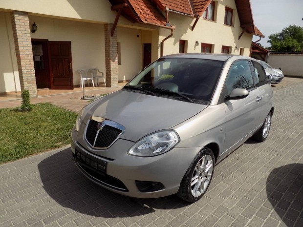 Lancia Ypsilon 1.3 Mjet 16V Argento