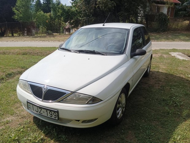 Lancia Ypsilon Elefantino blu 1.2 LS elad 