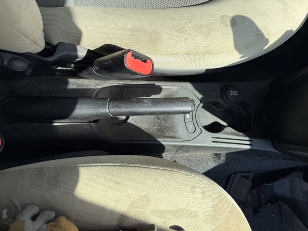 Lancia Ypsilon (3 ajtós) 1.2B kézifék kar