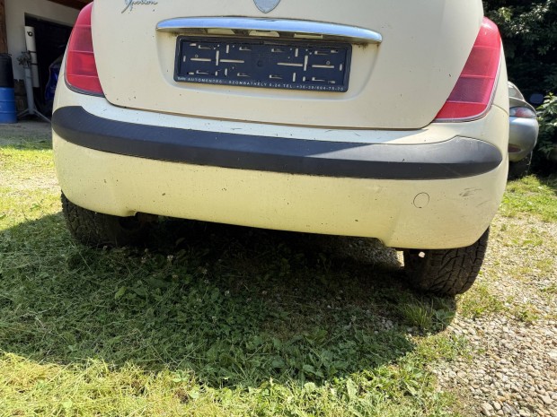 Lancia Ypsilon (3 ajts ) 1.2B hts lkhrt 
