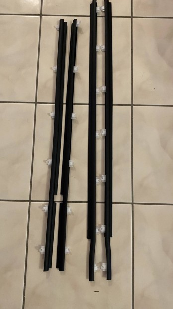 Land Cruiser ablak k�der