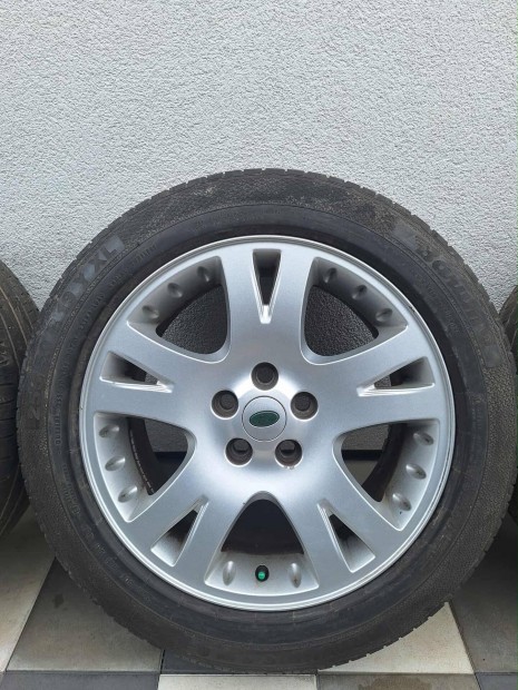 Land Rover 19 colos gyri Range Rover