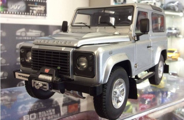 Land Rover Defender 90 2007 1:18 1/18 Kyosho 08901Is